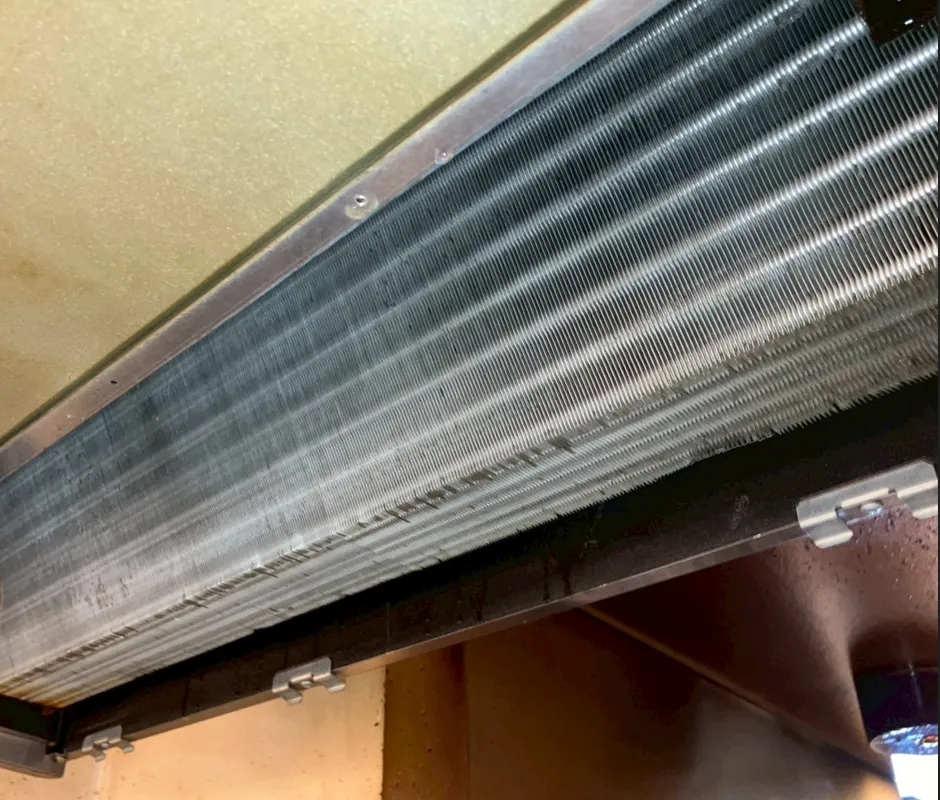 【大阪府】定期 グリストラップ・エアコン清掃